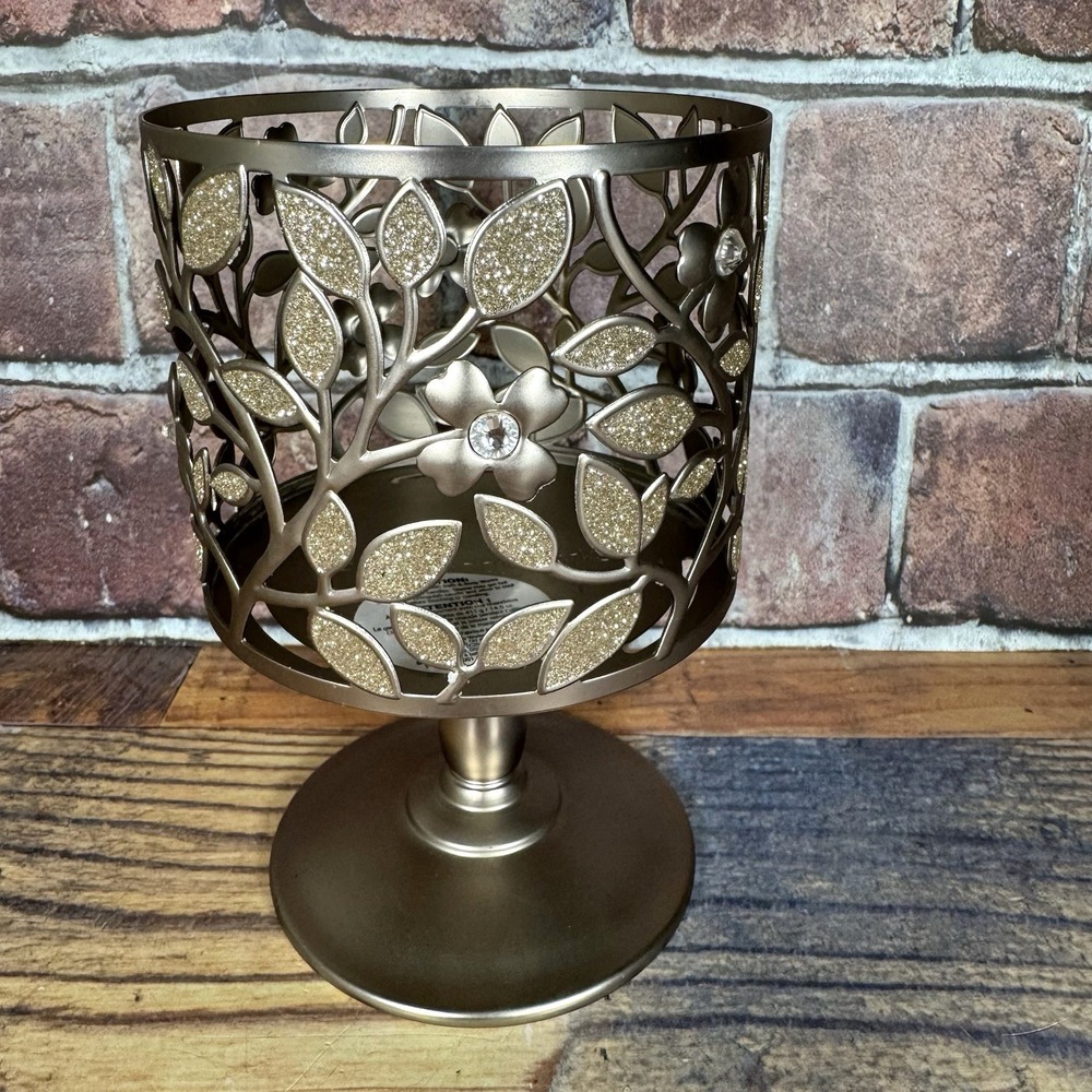 Bath Body Works White Barn Rhinestone Flower Metal 3-wick Candle Holder Pedestal